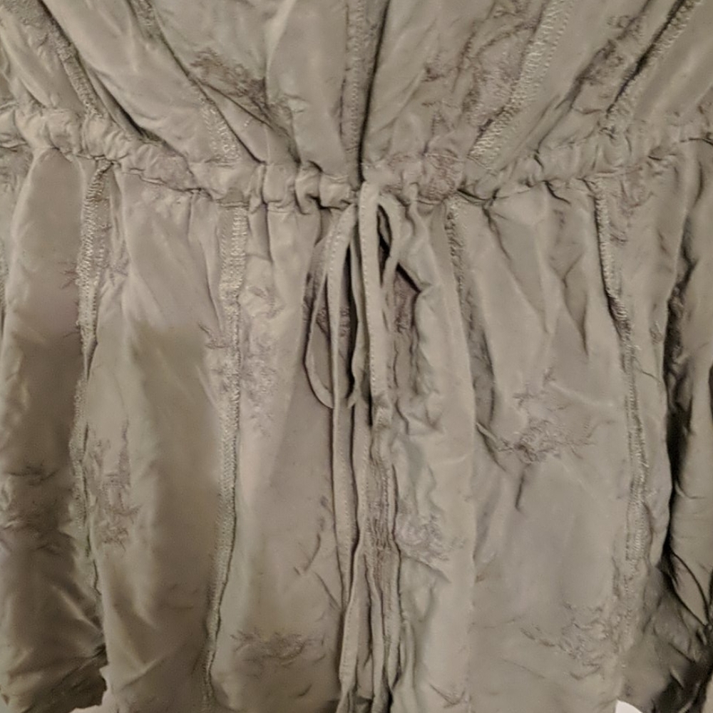 ✨5/$25✨ Knox Rose olive floral embroidery jacket - Picture 8 of 8